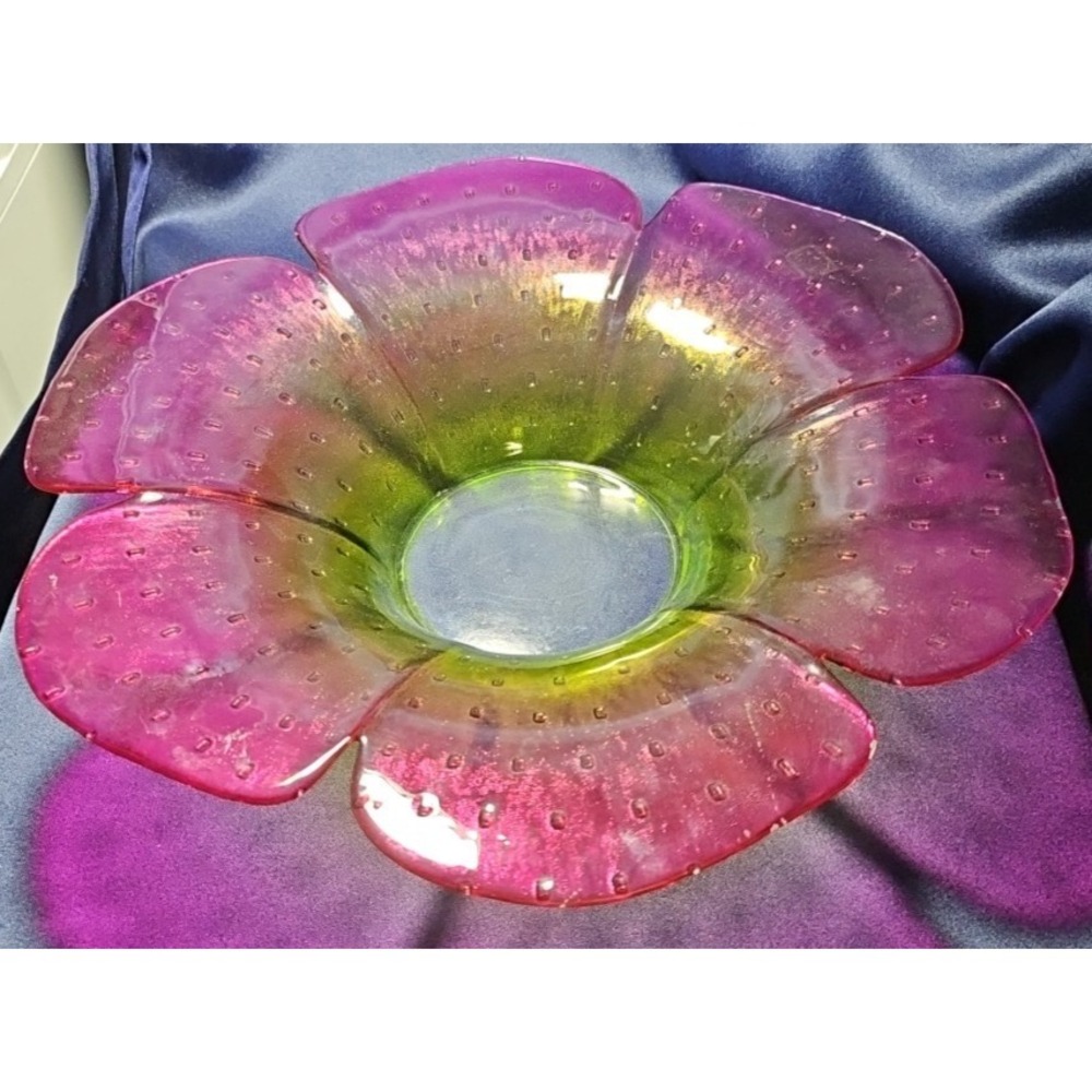 Vintage Beautiful Pink/Green Large Glass Flower Bowl Centerpiece